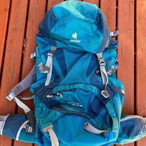 Deuter ACT Lite 45 + 10 SL Pack - Women's